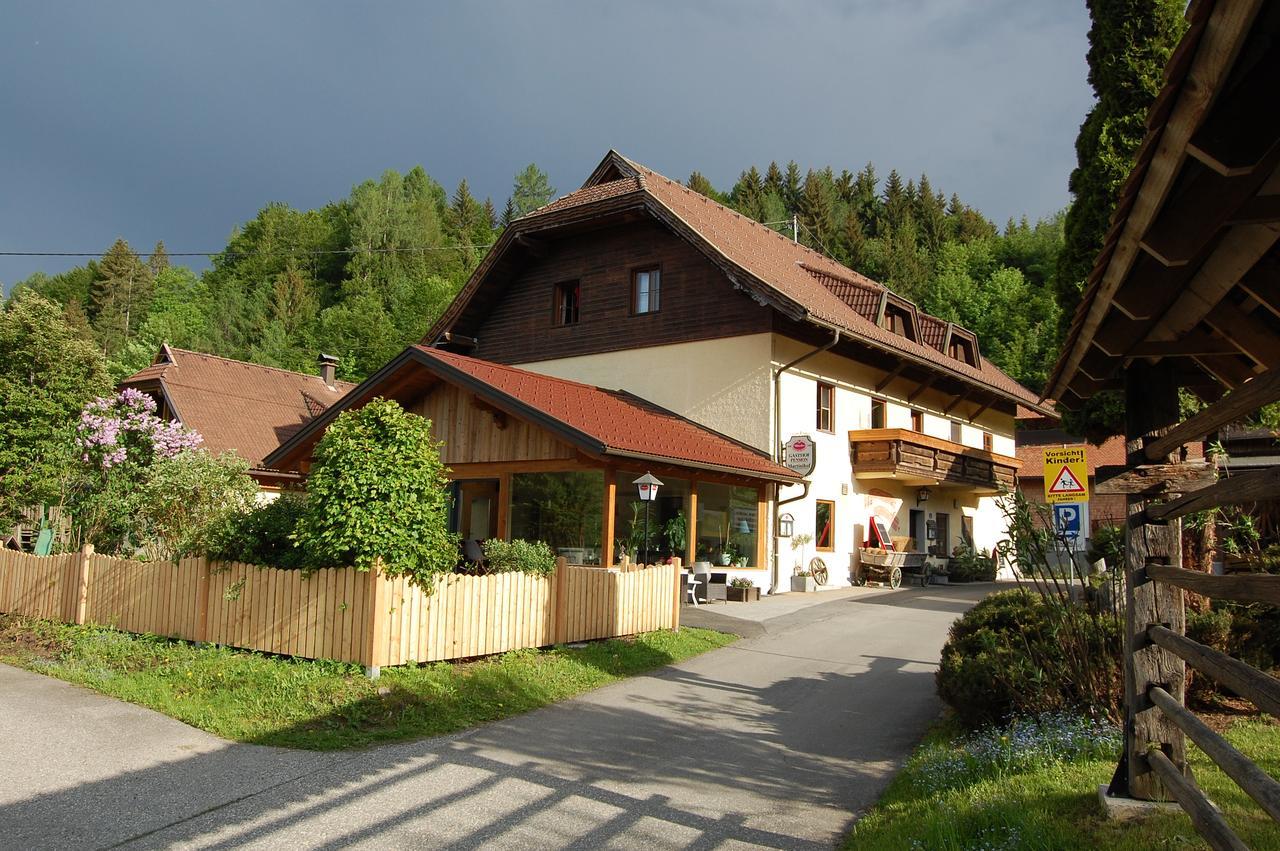 Gasthof Martinihof Latschach ober dem Faakersee Exterior foto